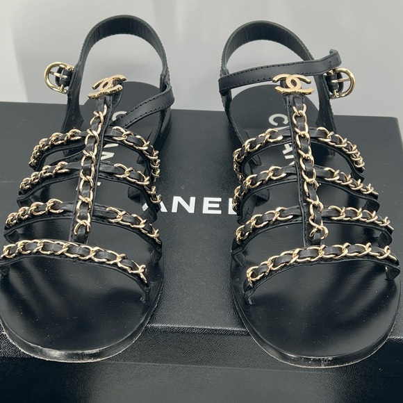 CHANEL 2023 interlocking CC logo gladiator open toe black sandals size 38 w/box - Picture 4 of 16